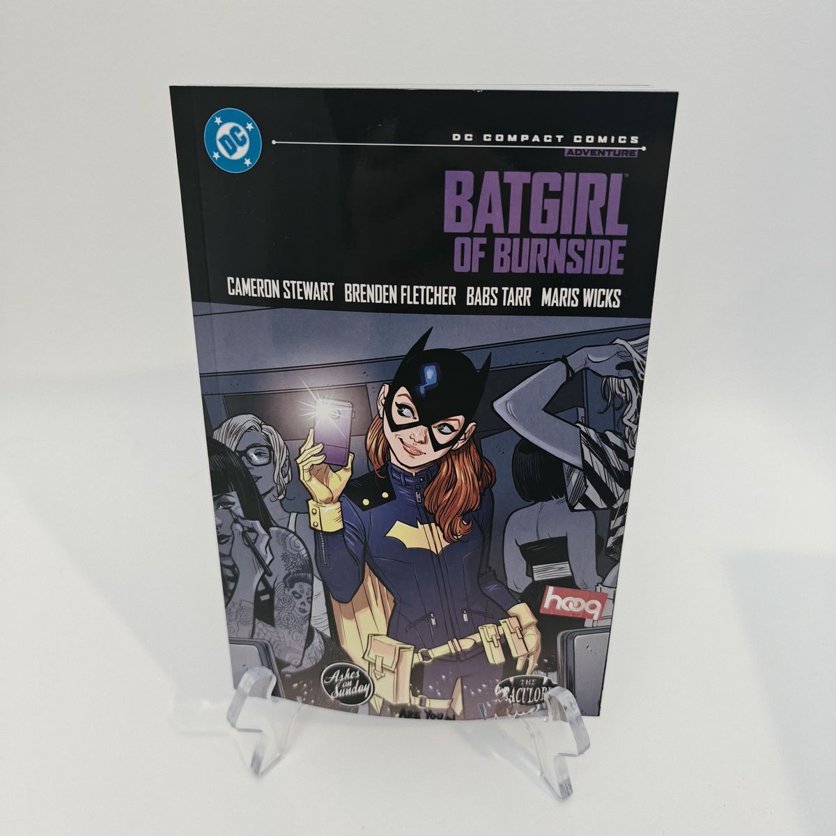 Batgirl of Burnside TP (DC Compact Comics Edition)